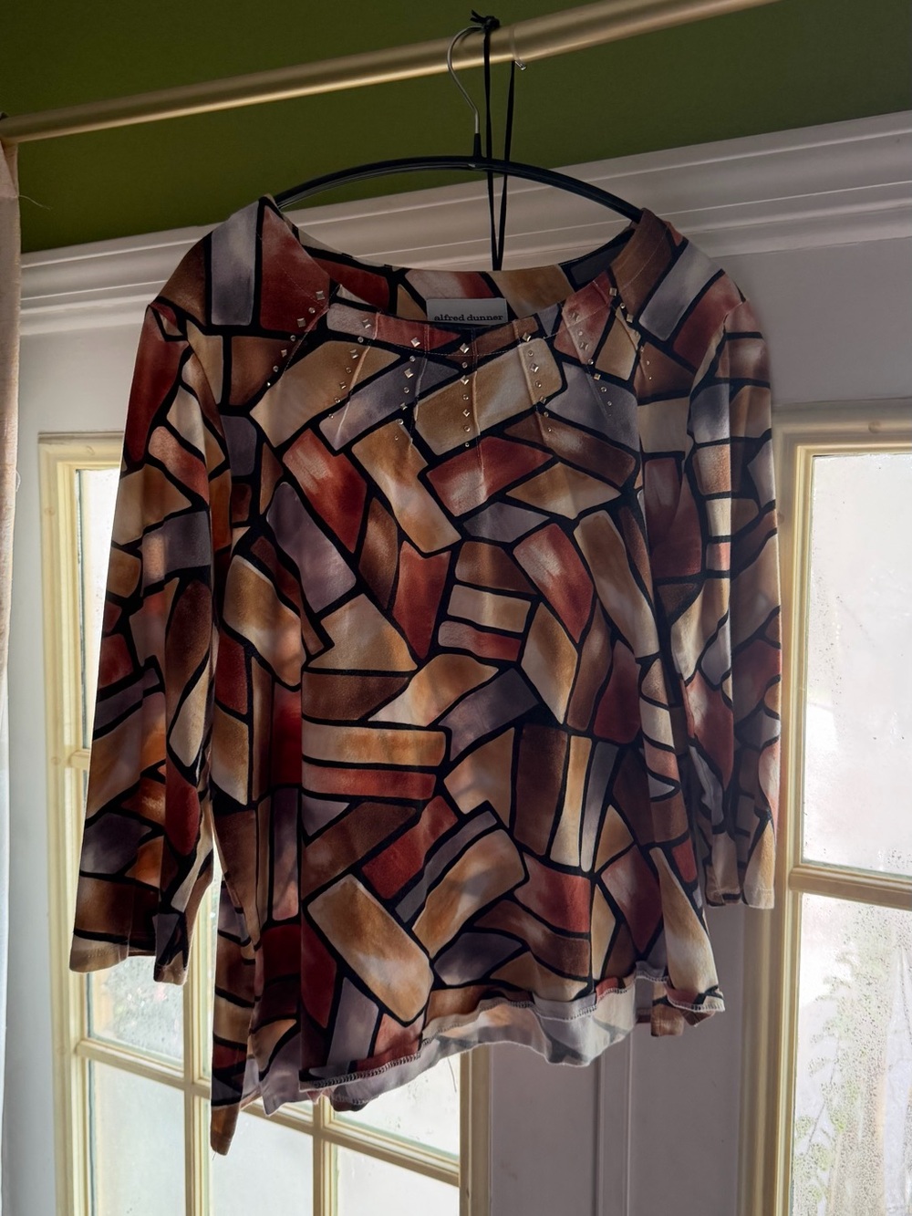 Alfred Dunner Long Sleeve Abstract Mosaic Top in Brown and Cream